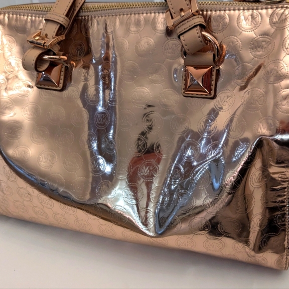 MICHAEL KORS Grayson Metallic Rose Gold Bag - Picture 4 of 15